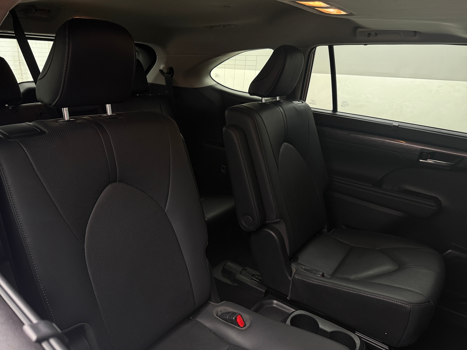 Thumbnail: 2020 Toyota Highlander - 6