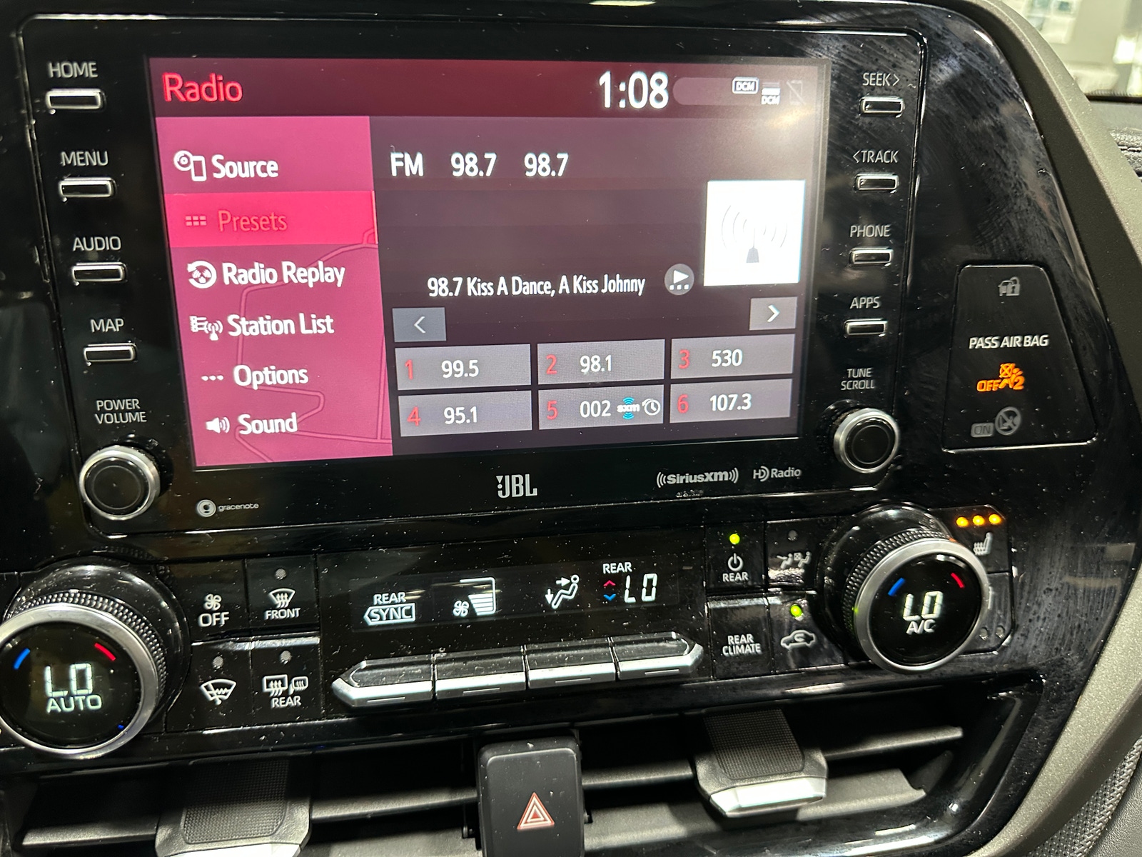 Thumbnail: 2020 Toyota Highlander - 4