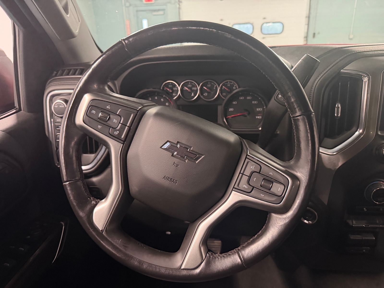 Thumbnail: 2021 Chevrolet Silverado 1500 - 5