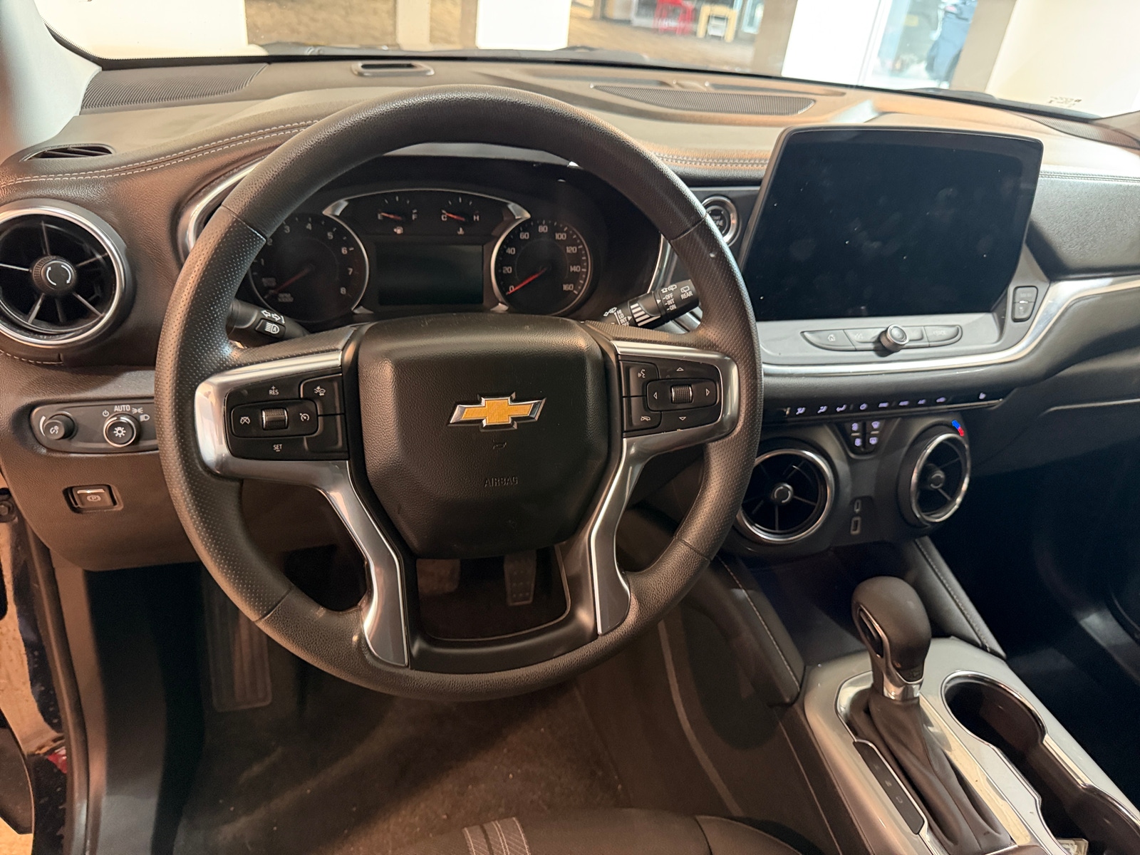 Thumbnail: 2025 Chevrolet Blazer - 5