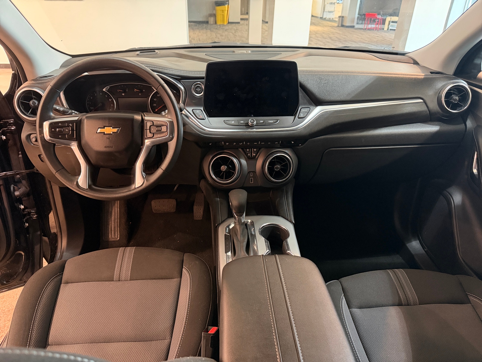 Thumbnail: 2025 Chevrolet Blazer - 3