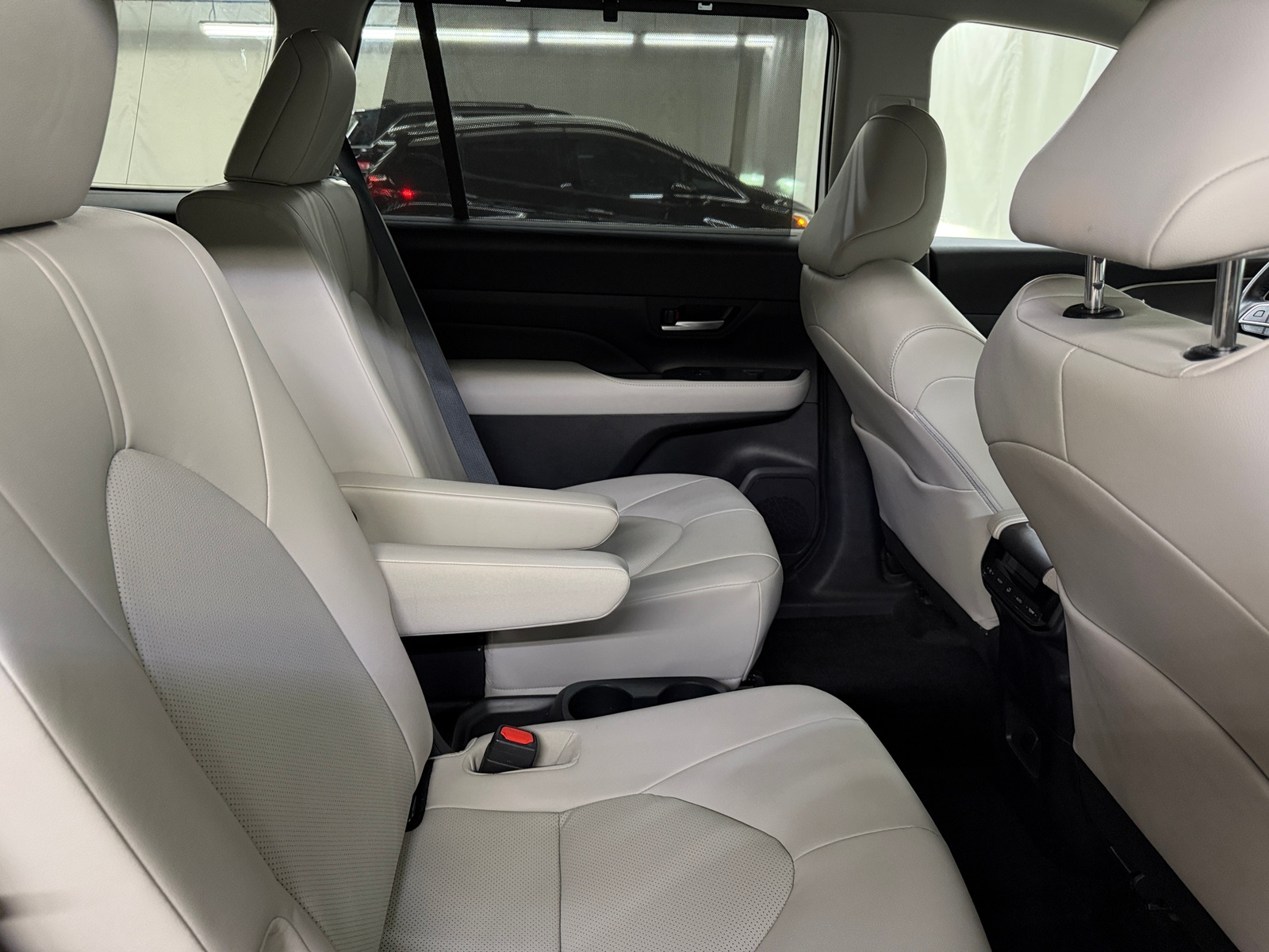Thumbnail: 2024 Toyota Grand Highlander - 5
