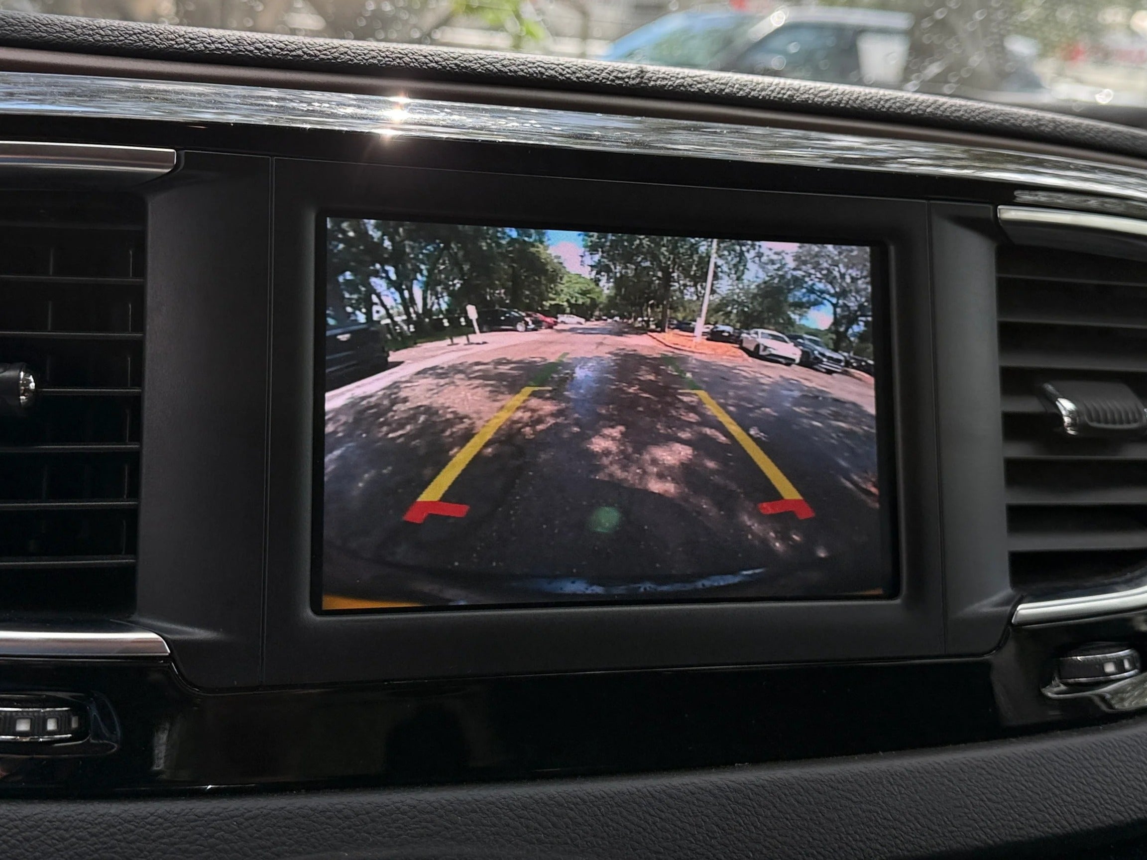 2024 Chrysler Voyager