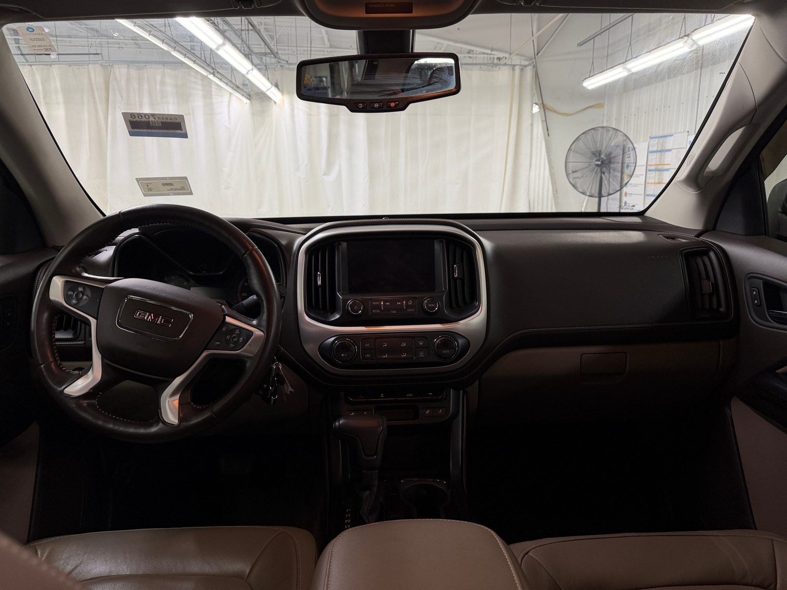 Thumbnail: 2016 GMC Canyon - 2