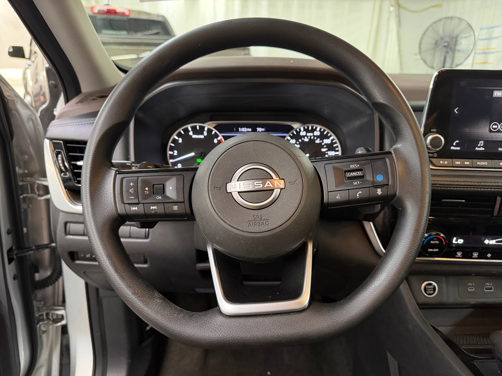 Thumbnail: 2022 Nissan Rogue - 5