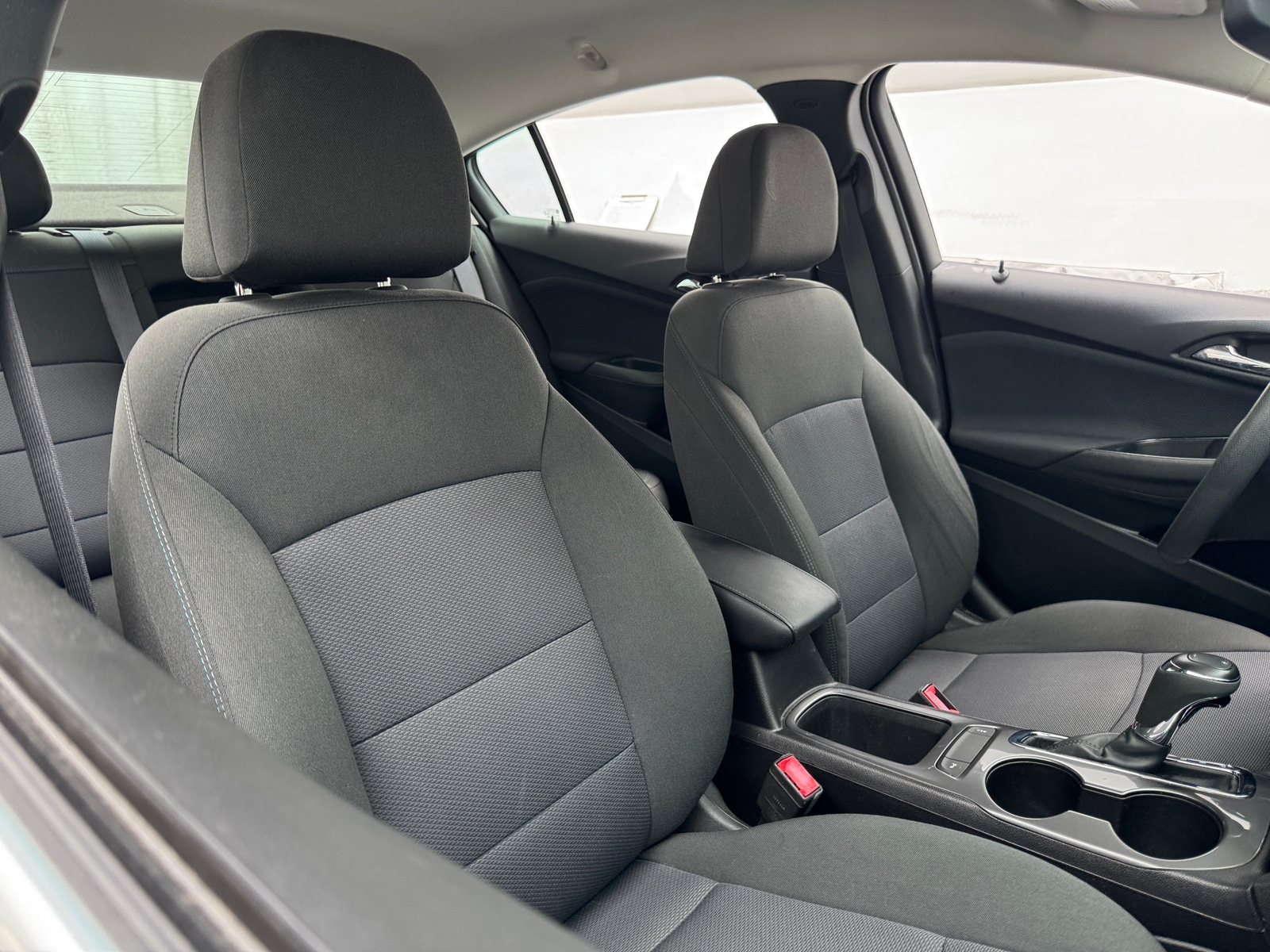 Thumbnail: 2018 Chevrolet Cruze - 2