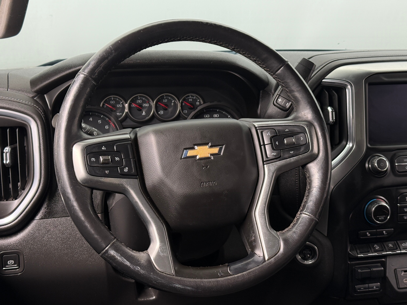 Thumbnail: 2020 Chevrolet Silverado 1500 - 5