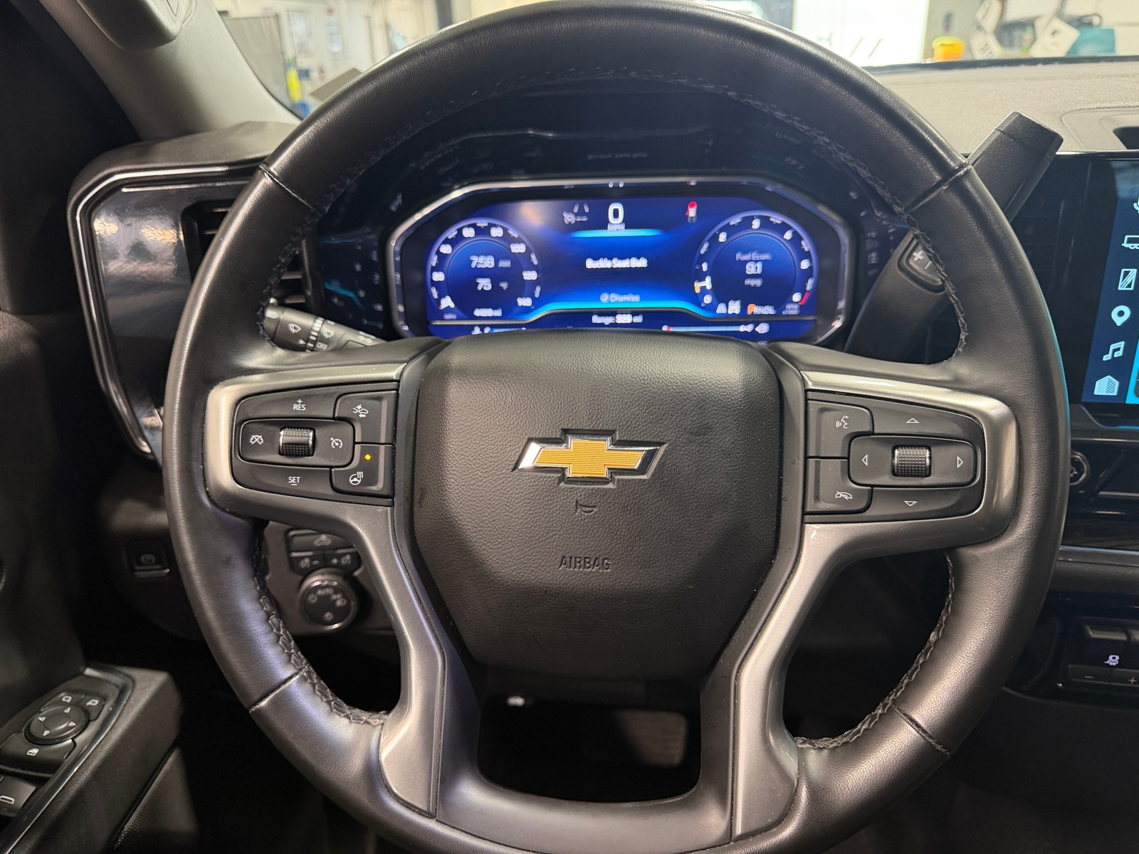 Thumbnail: 2025 Chevrolet Silverado 1500 - 5
