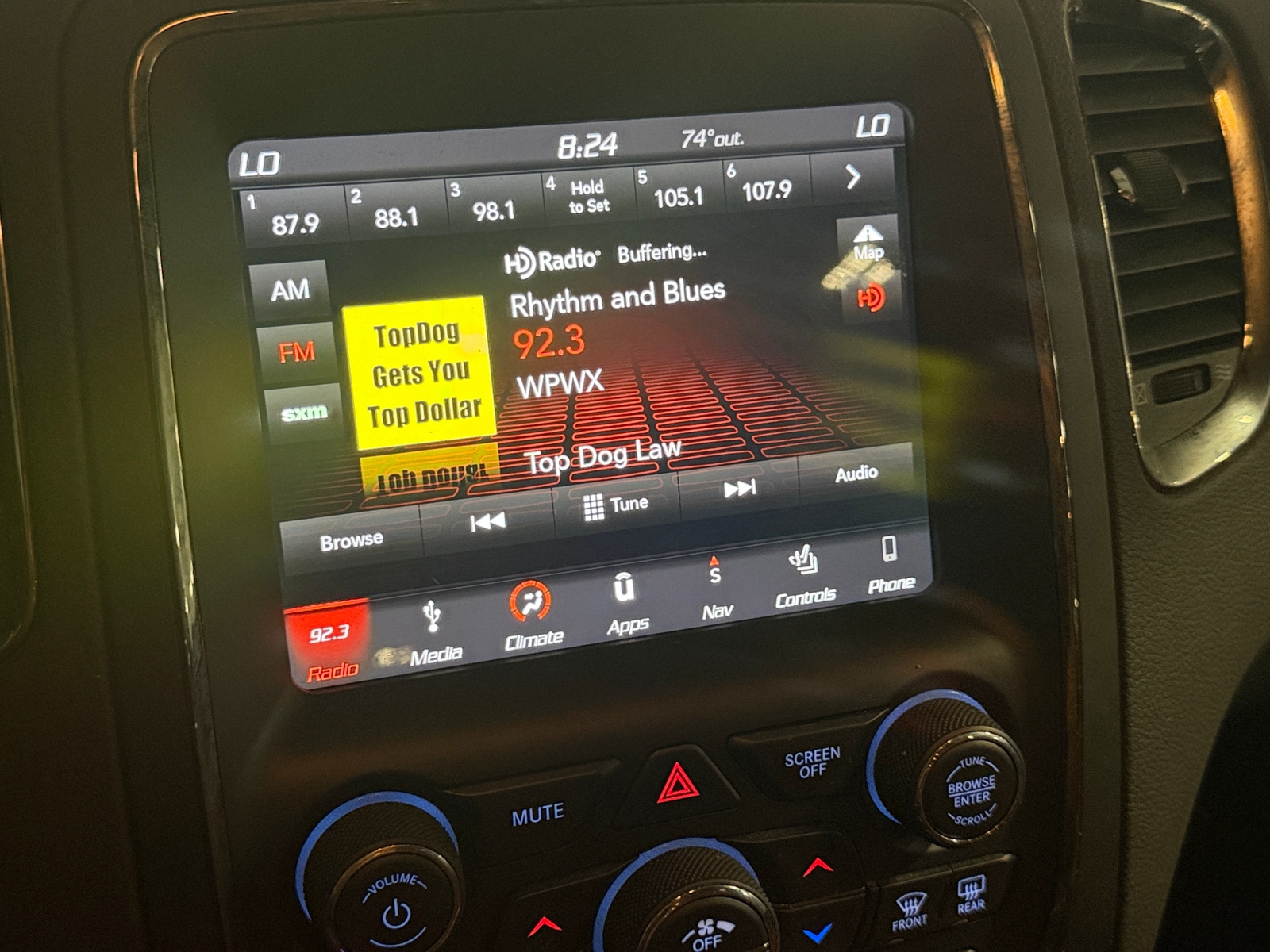 Thumbnail: 2018 Dodge Durango - 3