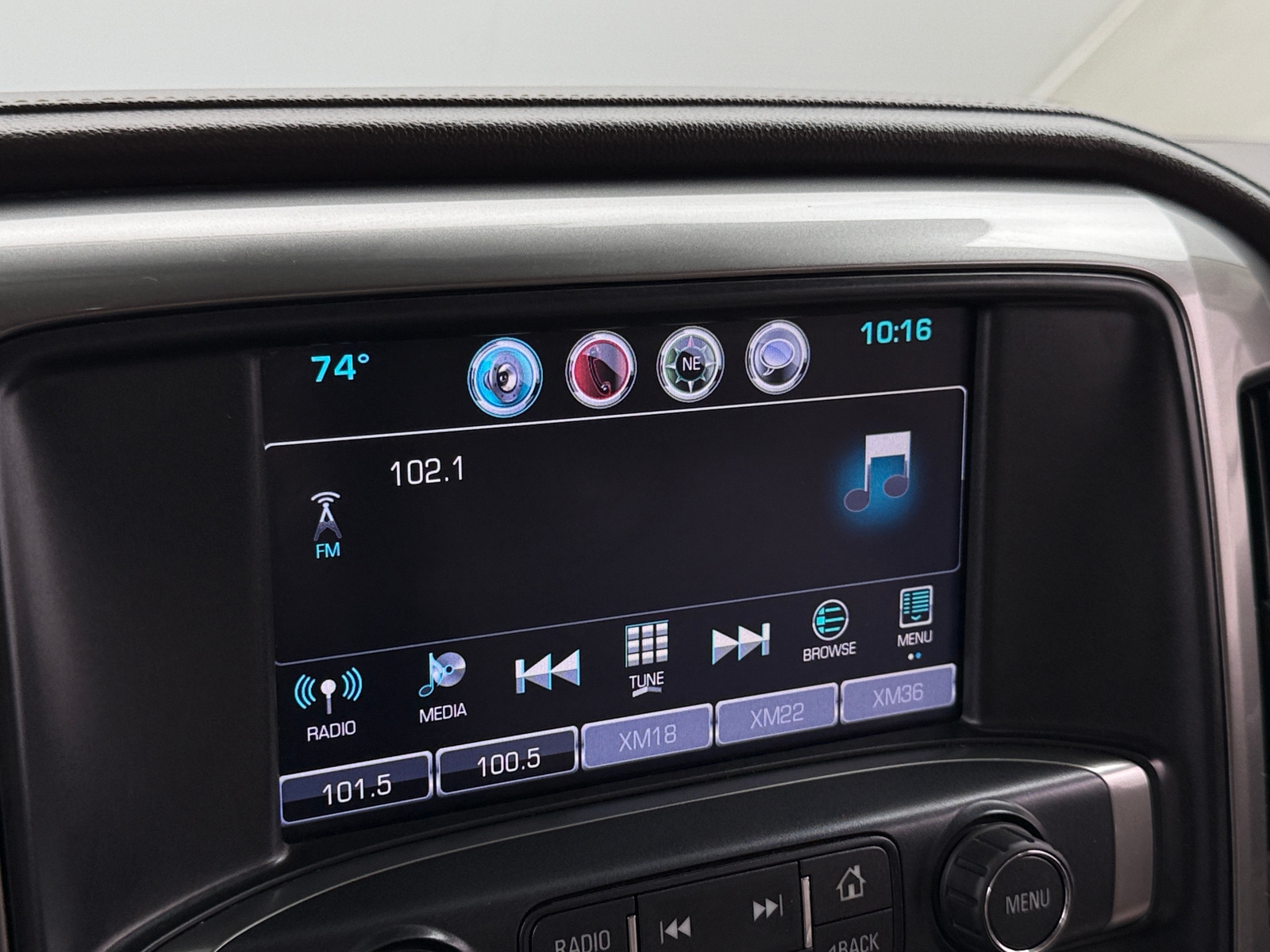 Thumbnail: 2016 Chevrolet Silverado 1500 - 3