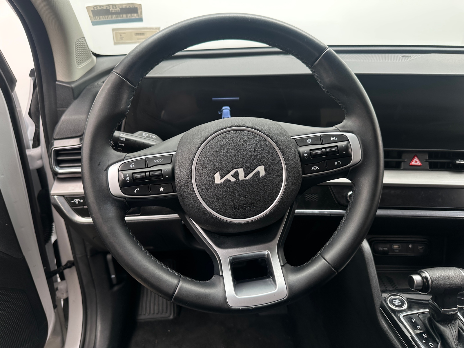 Thumbnail: 2023 Kia Sportage - 4