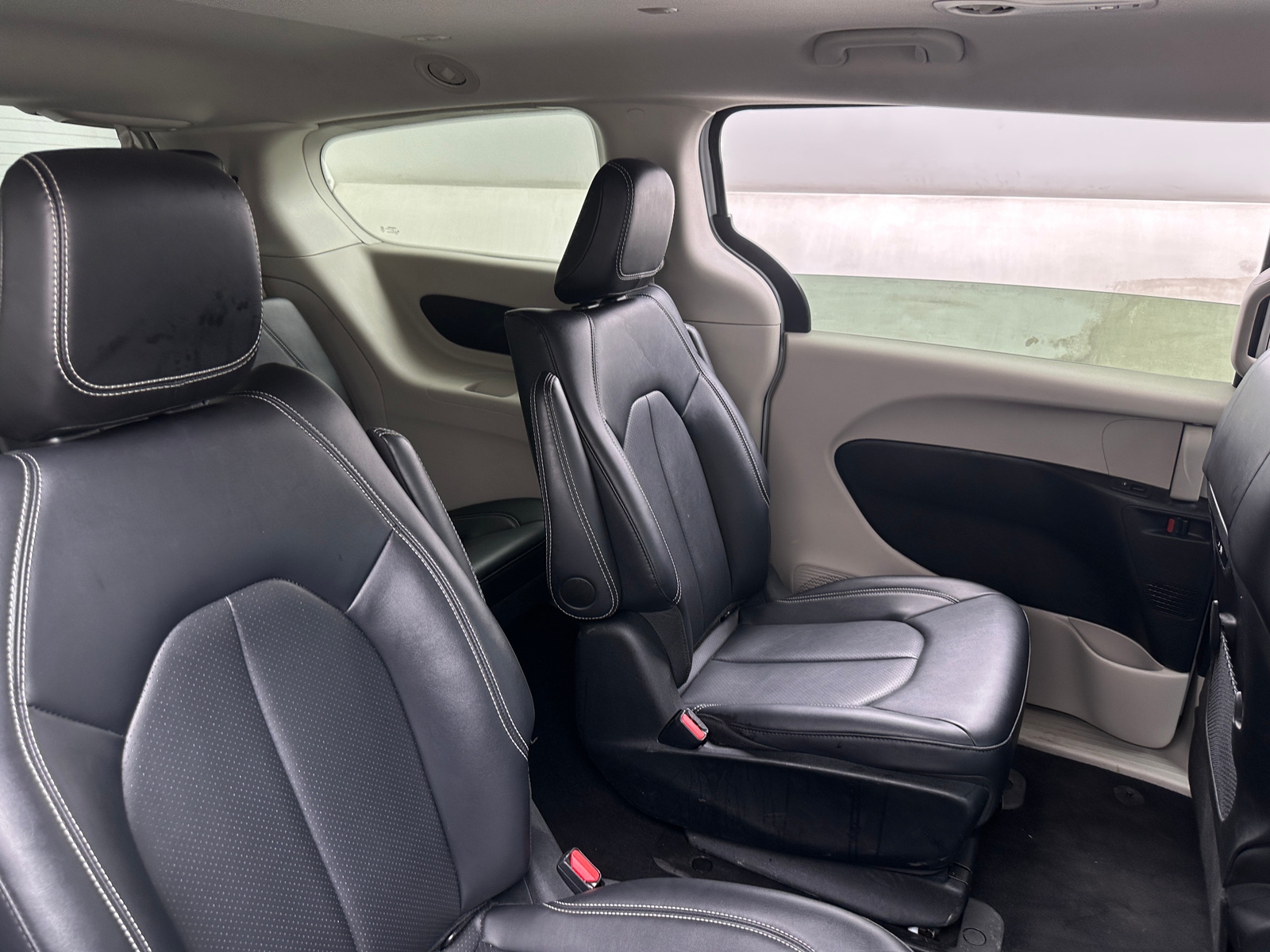 Thumbnail: 2024 Chrysler Pacifica - 5