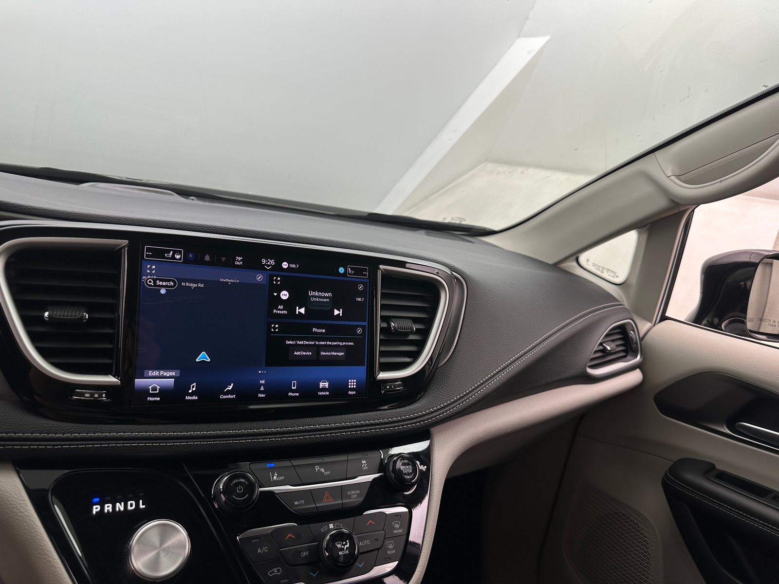 Thumbnail: 2024 Chrysler Pacifica - 3