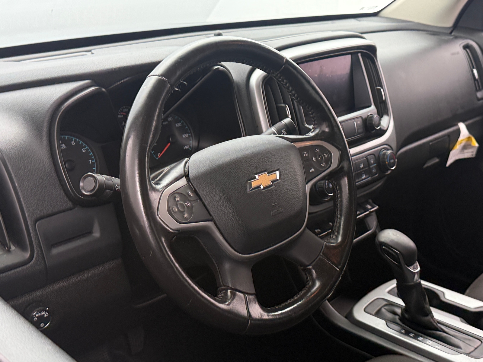 Thumbnail: 2022 Chevrolet Colorado - 5
