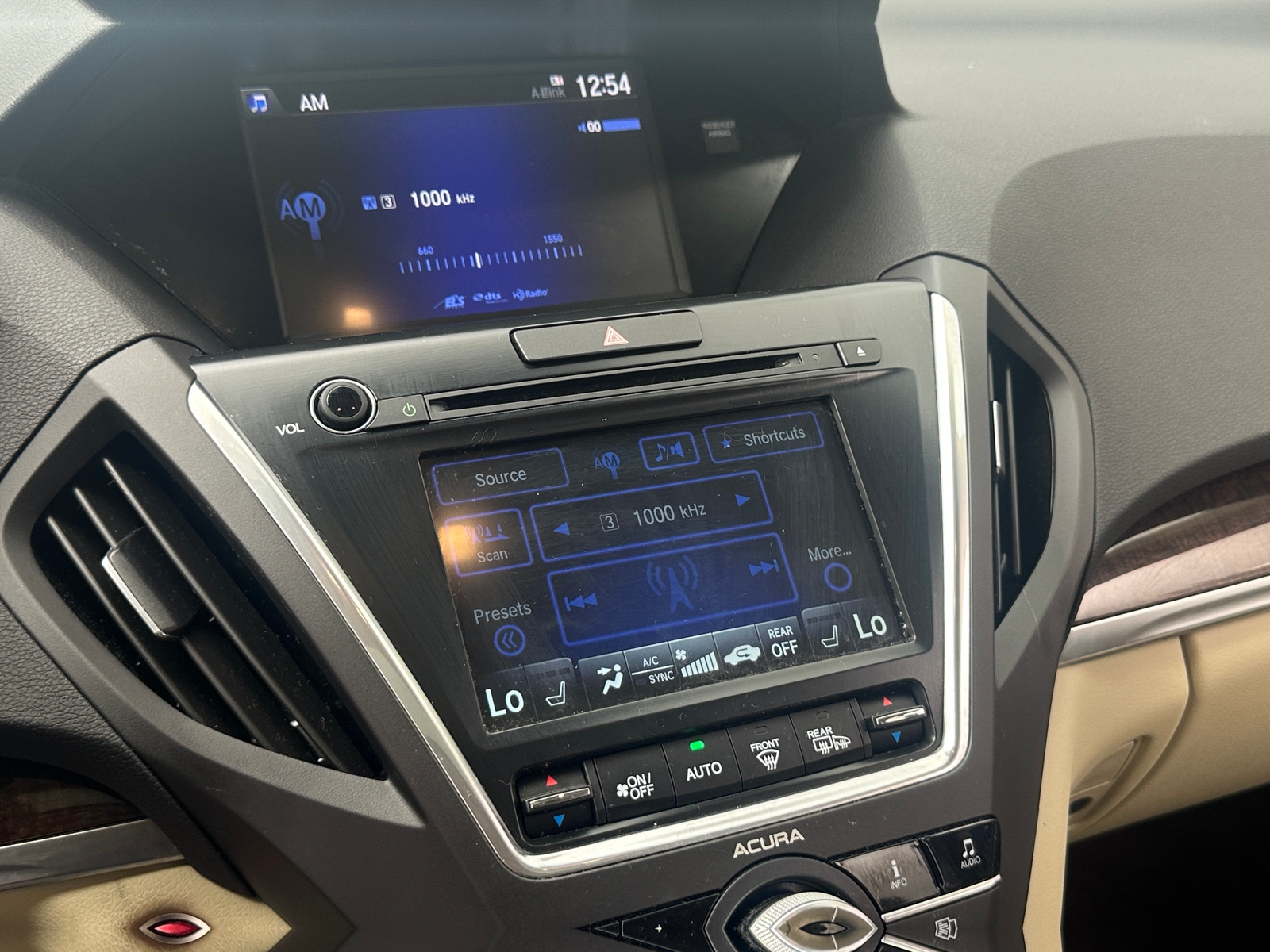 Thumbnail: 2017 Acura MDX - 4