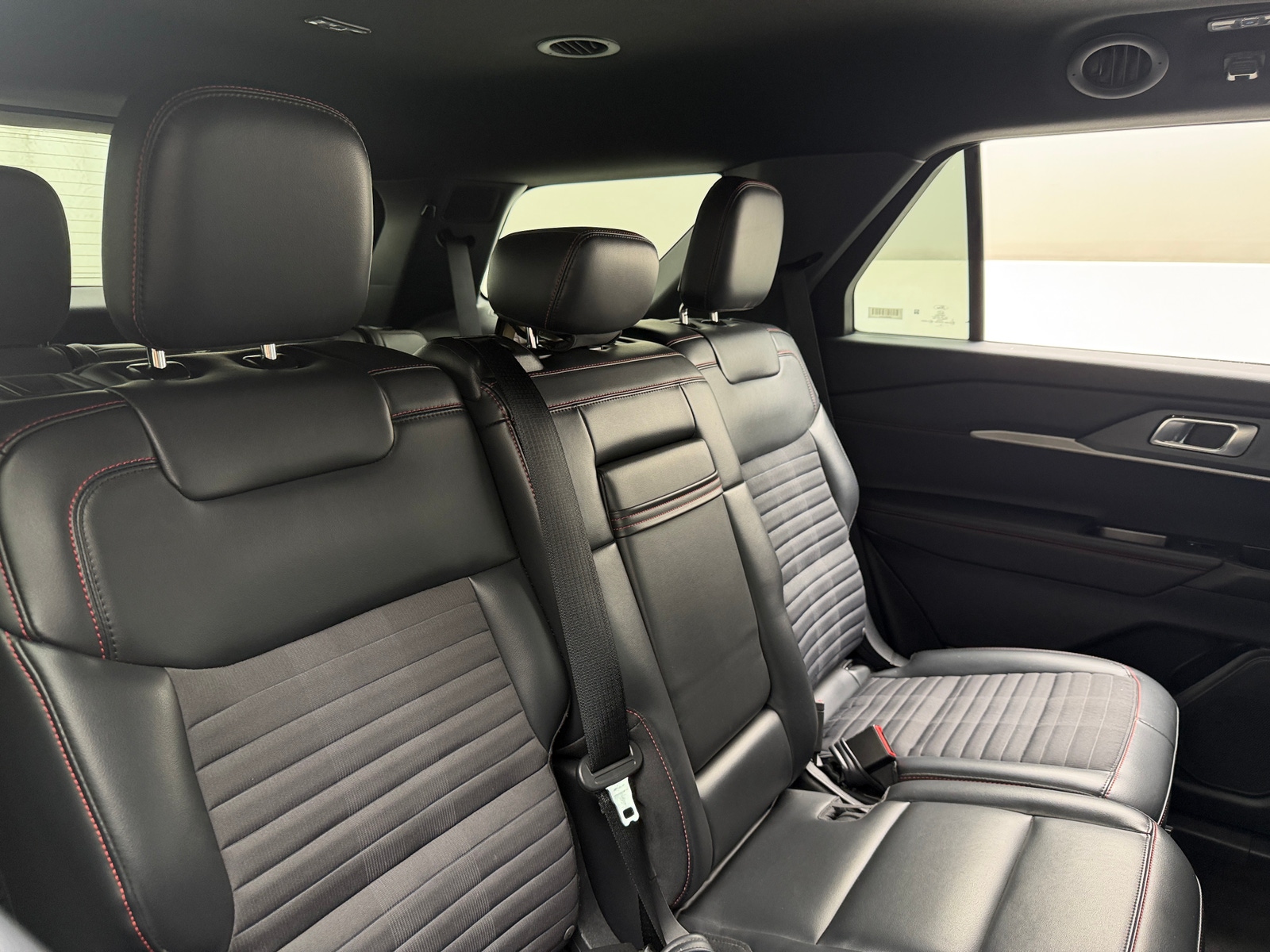 Thumbnail: 2025 Ford Explorer - 5