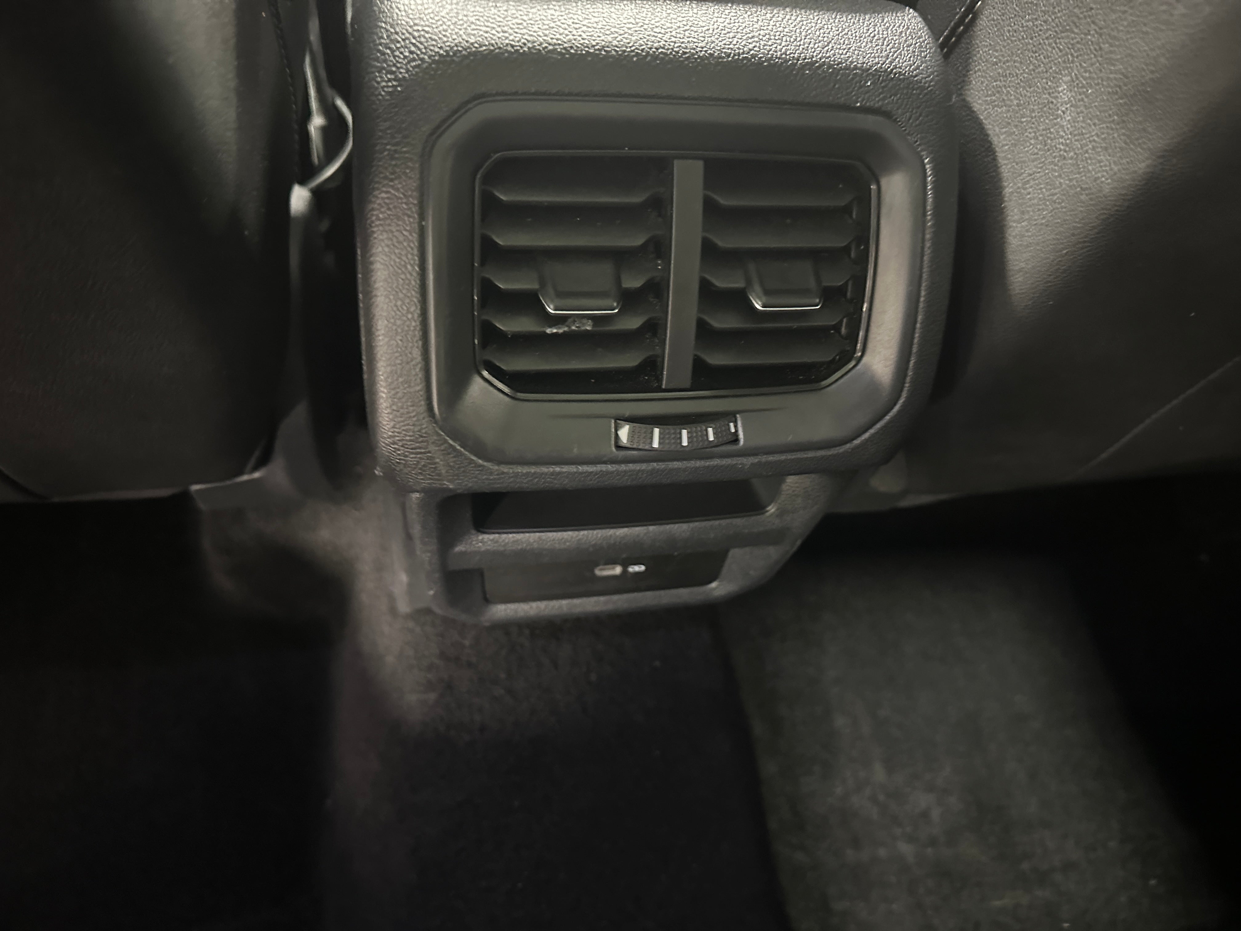 2023 Volkswagen Taos