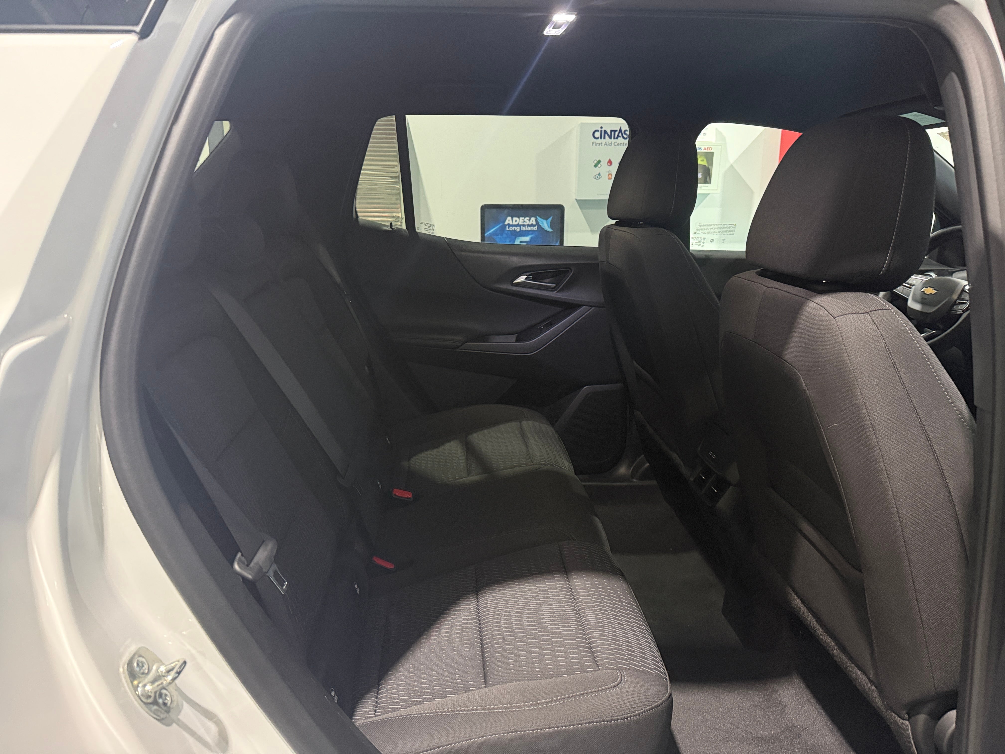 2025 Chevrolet Equinox LT - Photo 4
