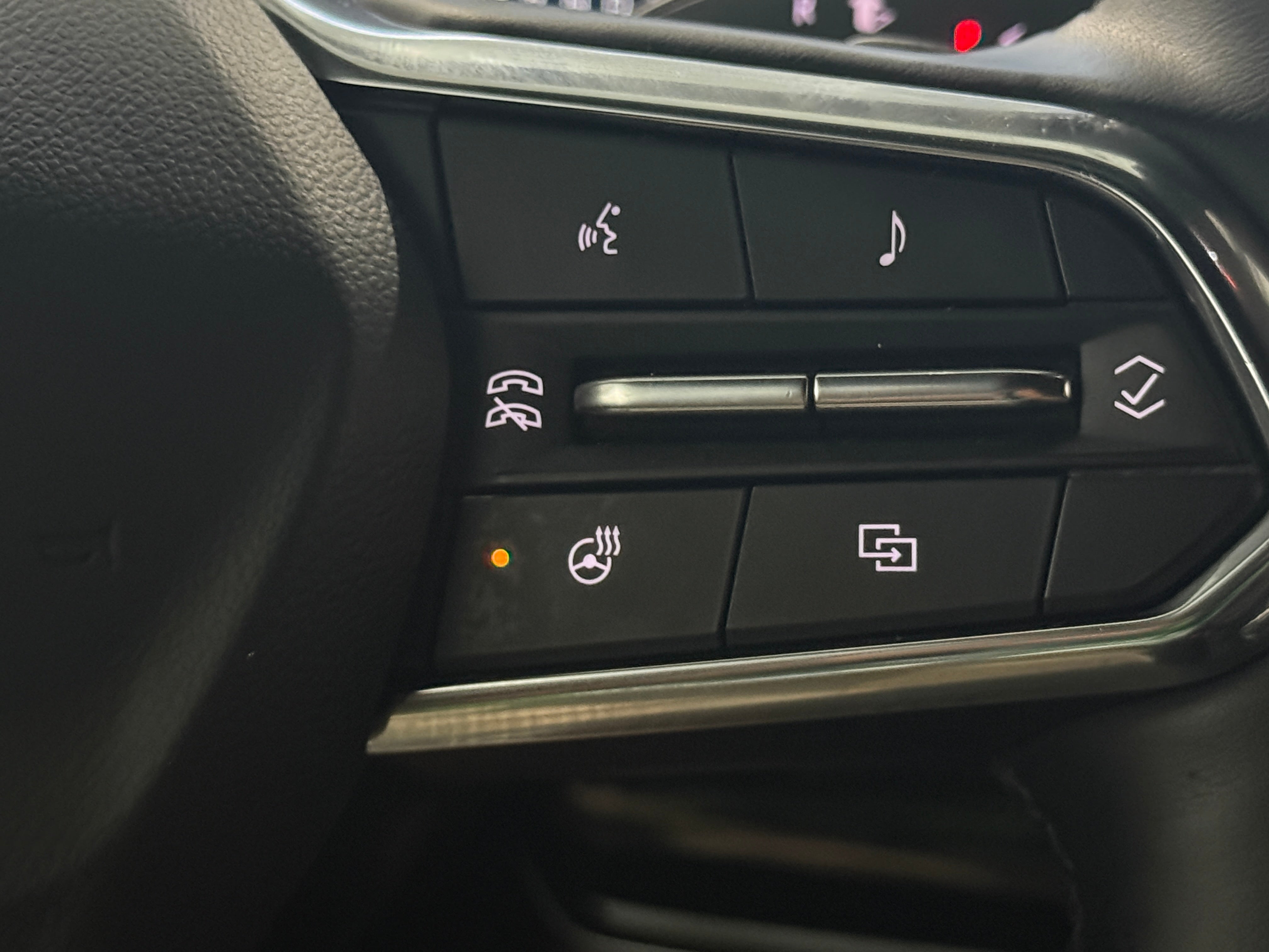 2025 Chevrolet Equinox LT - Photo 17