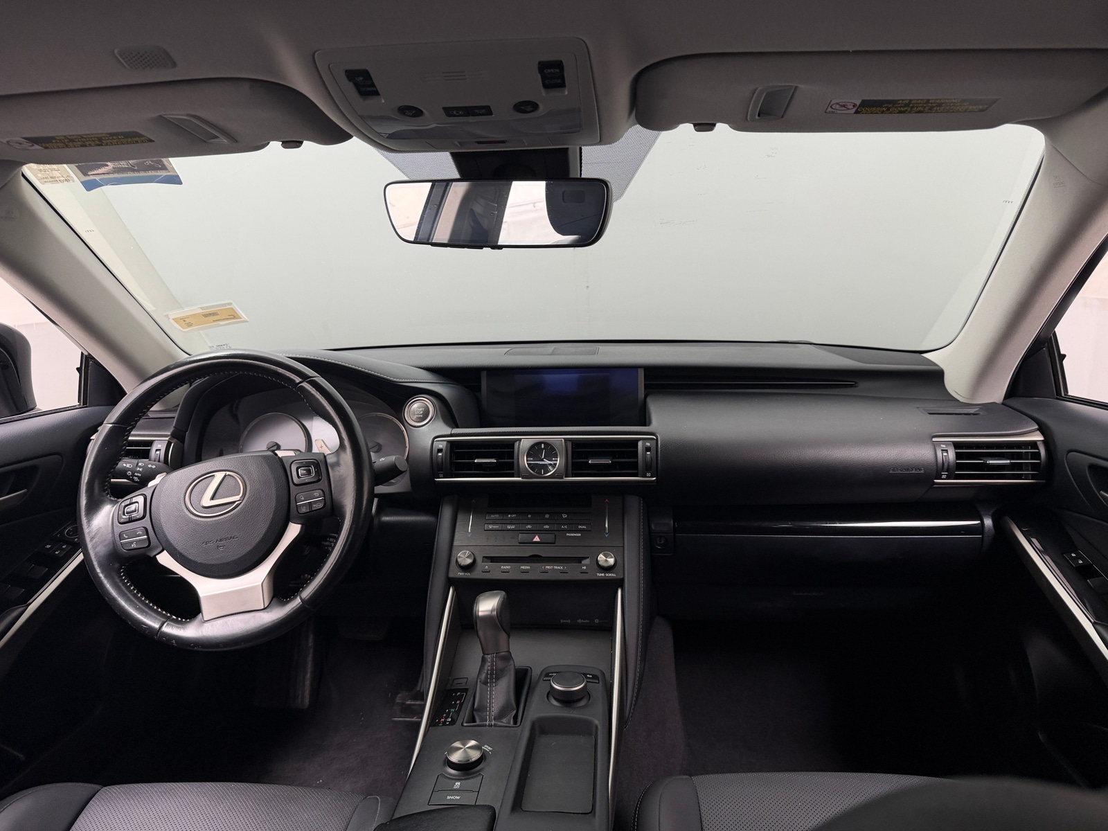 Thumbnail: 2020 Lexus IS - 3