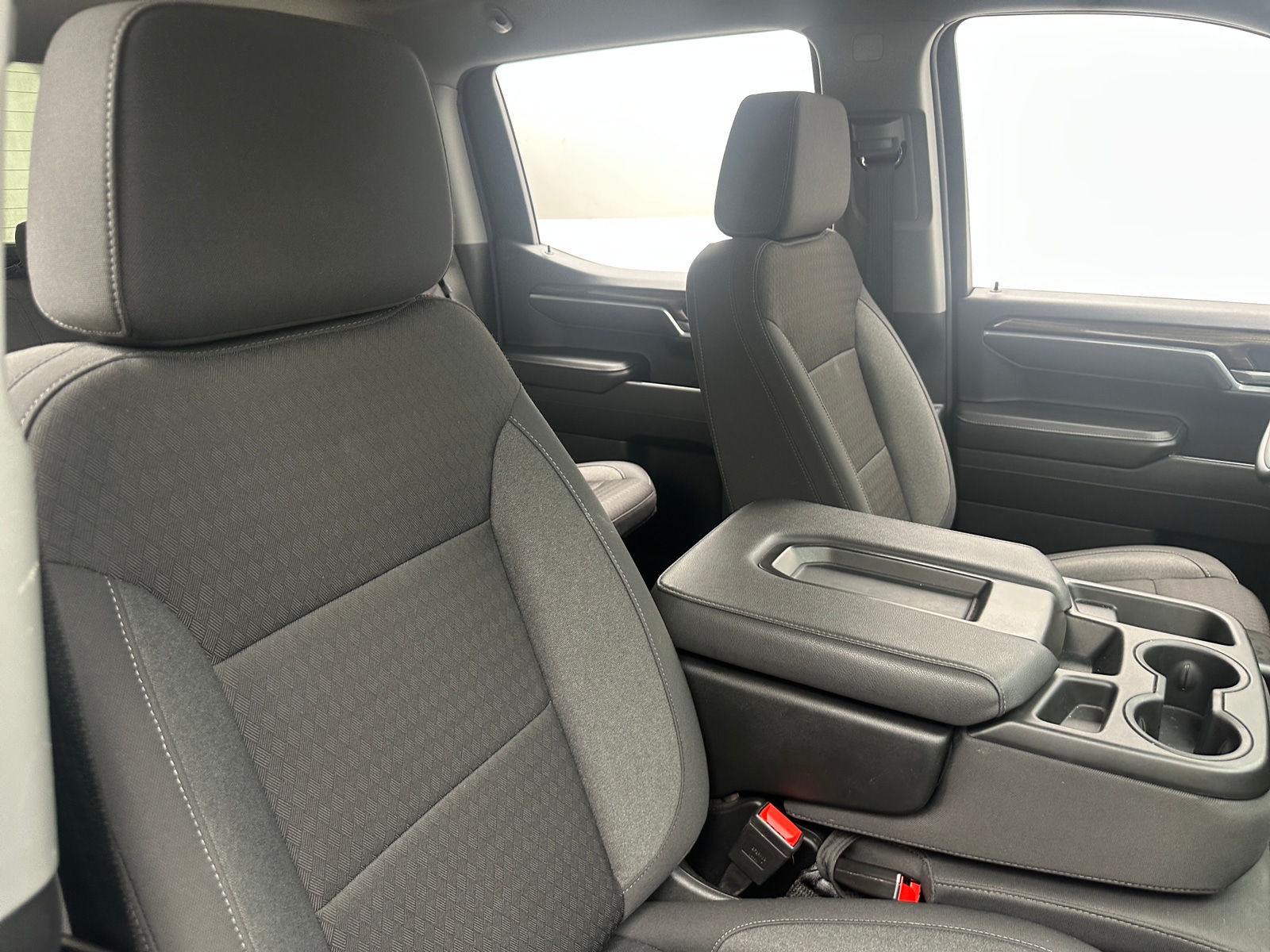 Thumbnail: 2025 Chevrolet Silverado 1500 - 2