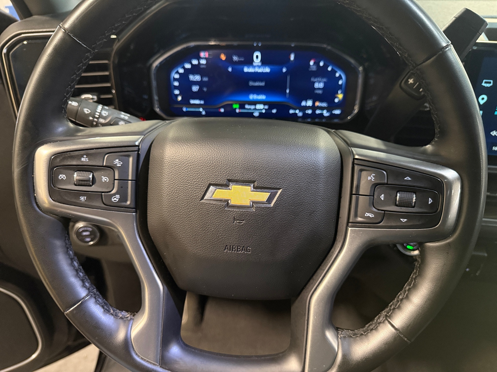 Thumbnail: 2025 Chevrolet Silverado 1500 - 5