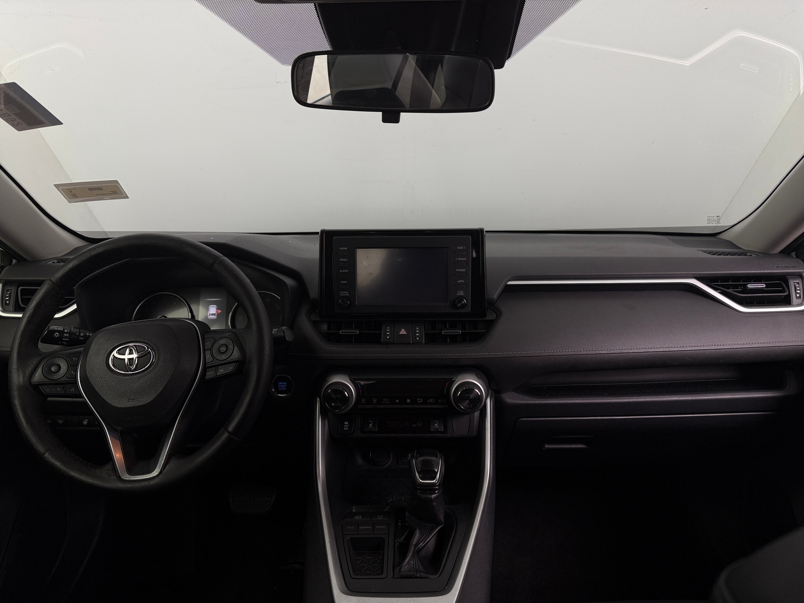 Thumbnail: 2019 Toyota RAV4 - 2