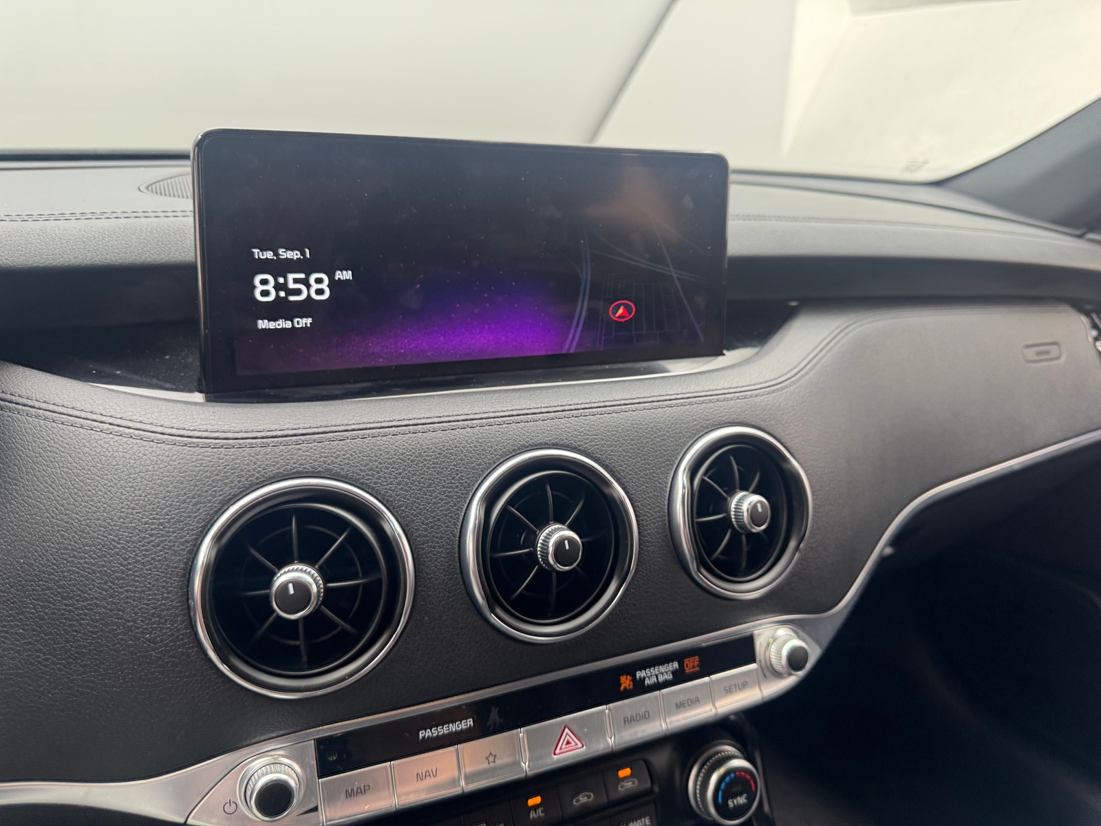Thumbnail: 2023 Kia Stinger - 3