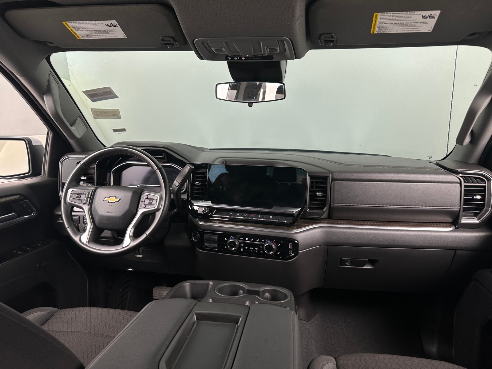 Thumbnail: 2025 Chevrolet Silverado 1500 - 3