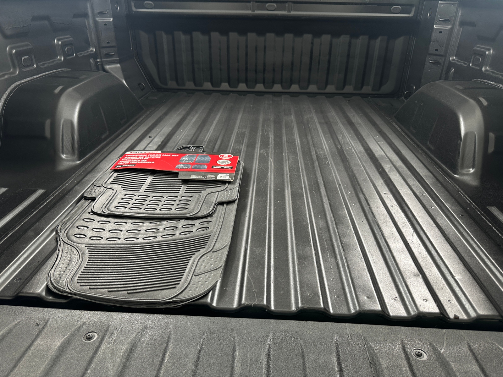 Thumbnail: 2025 Chevrolet Silverado 1500 - 7