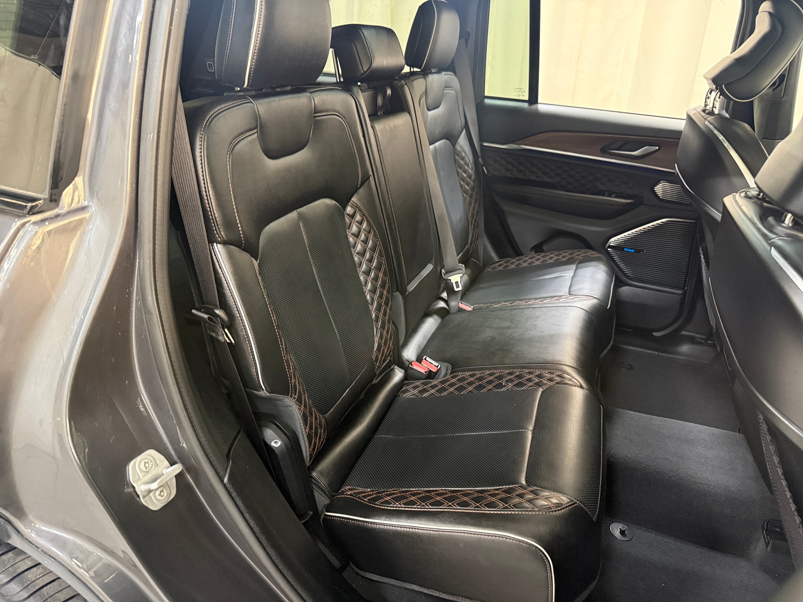 Thumbnail: 2022 Jeep Grand Cherokee - 5