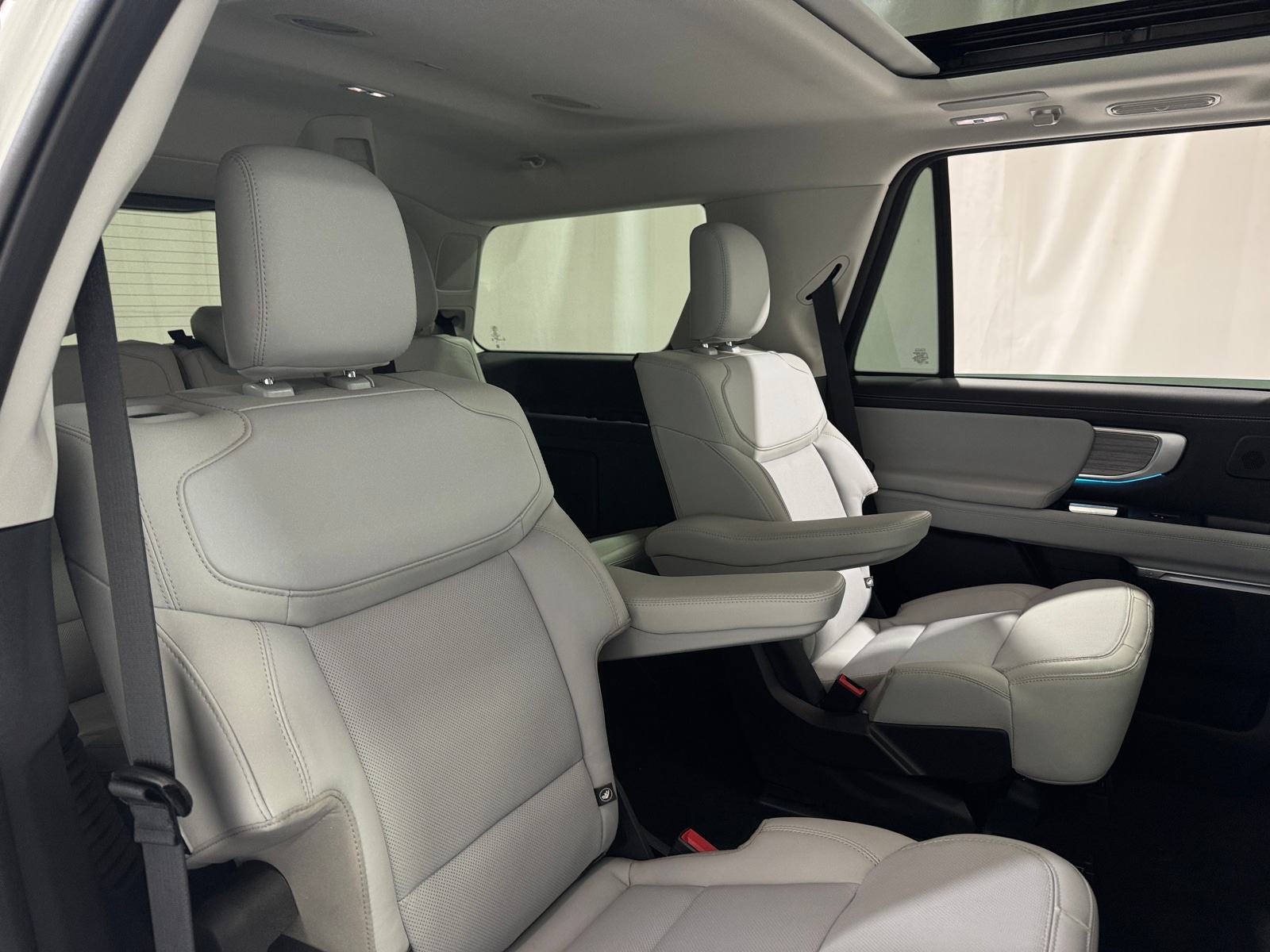 Thumbnail: 2026 Ford Expedition - 5