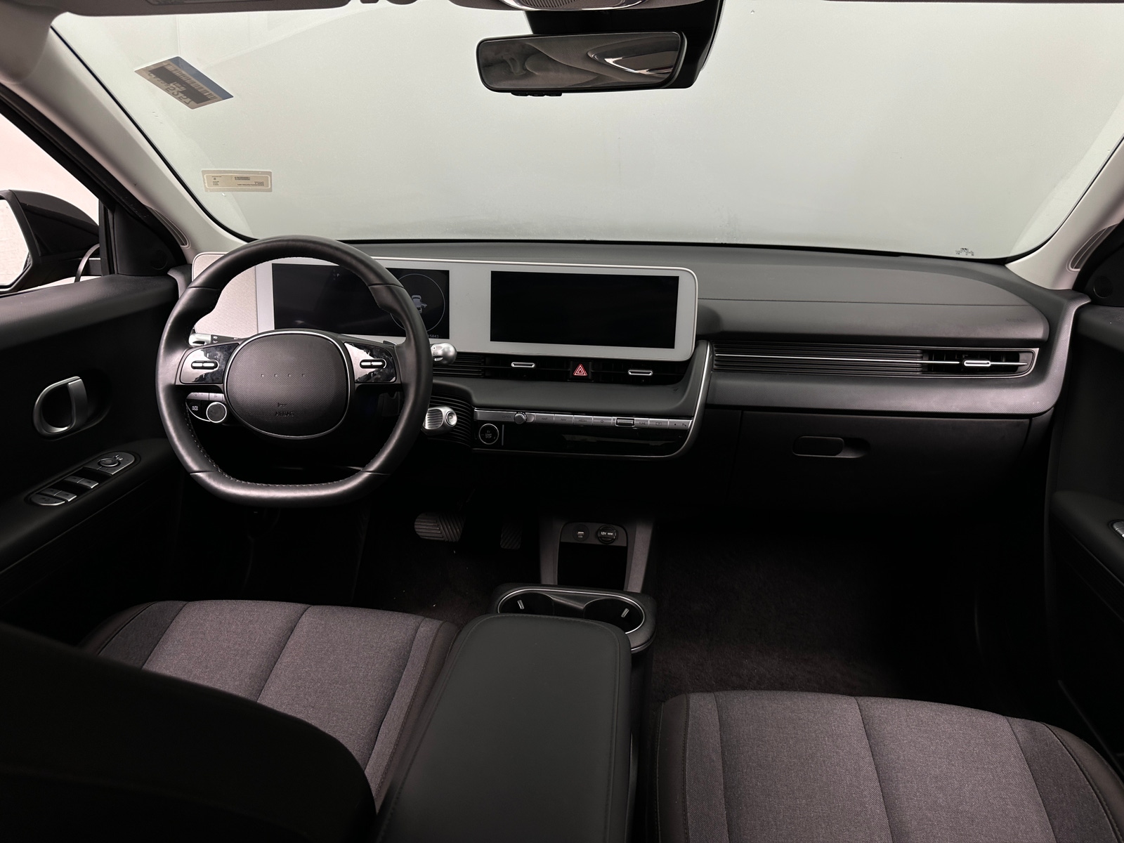 Thumbnail: 2024 Hyundai Ioniq 5 - 3
