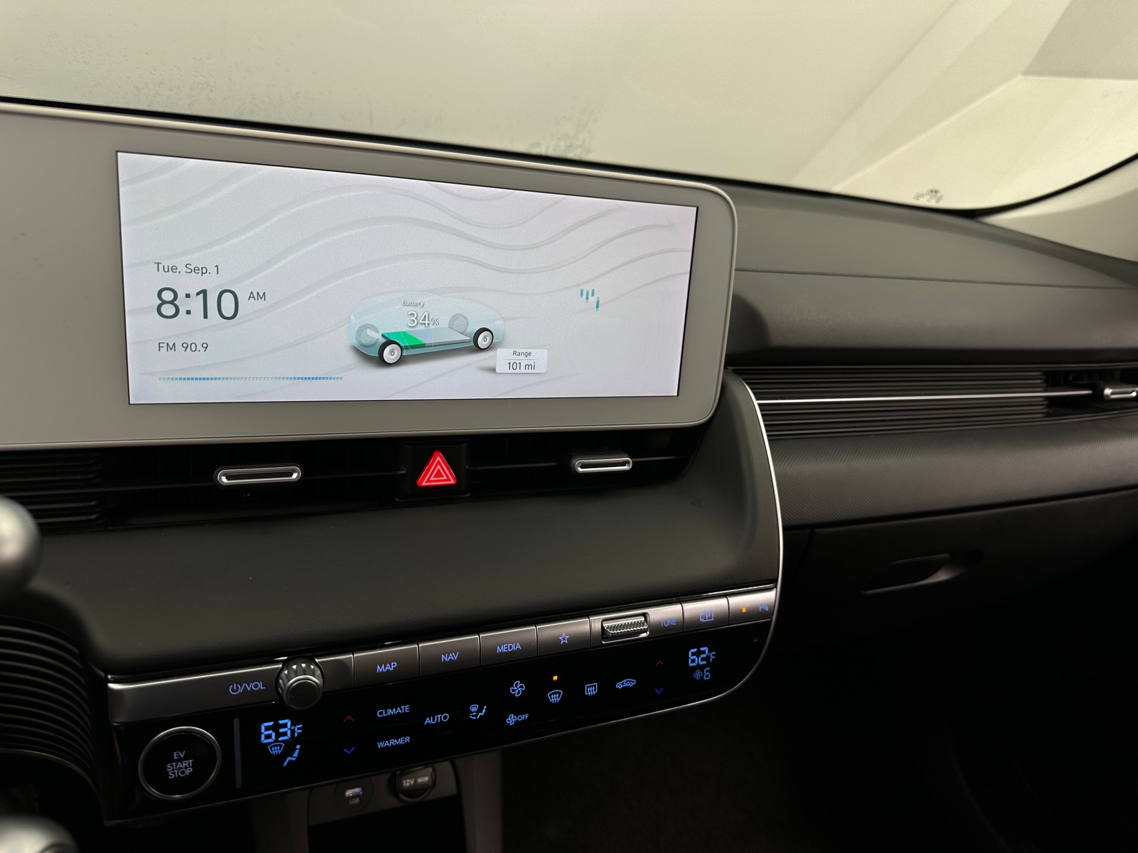 Thumbnail: 2024 Hyundai Ioniq 5 - 4