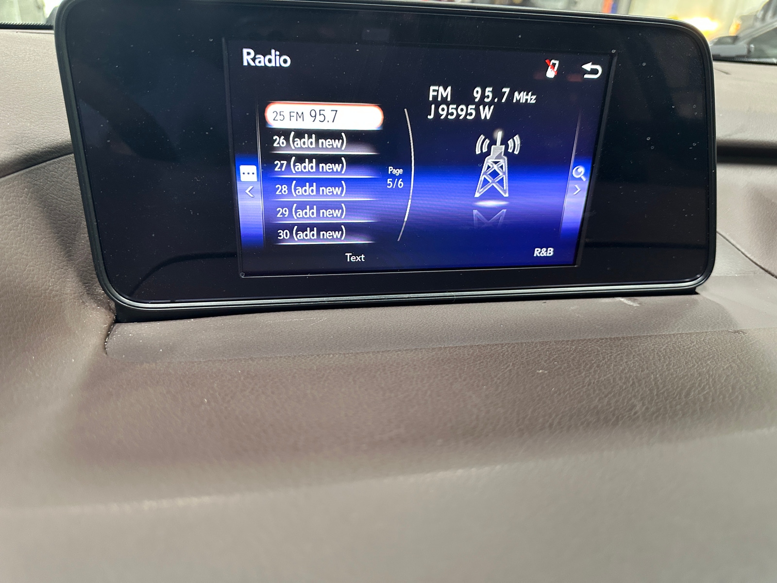 Thumbnail: 2019 Lexus RX - 4