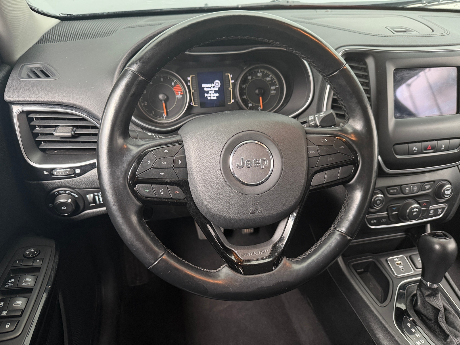 Thumbnail: 2021 Jeep Cherokee - 5