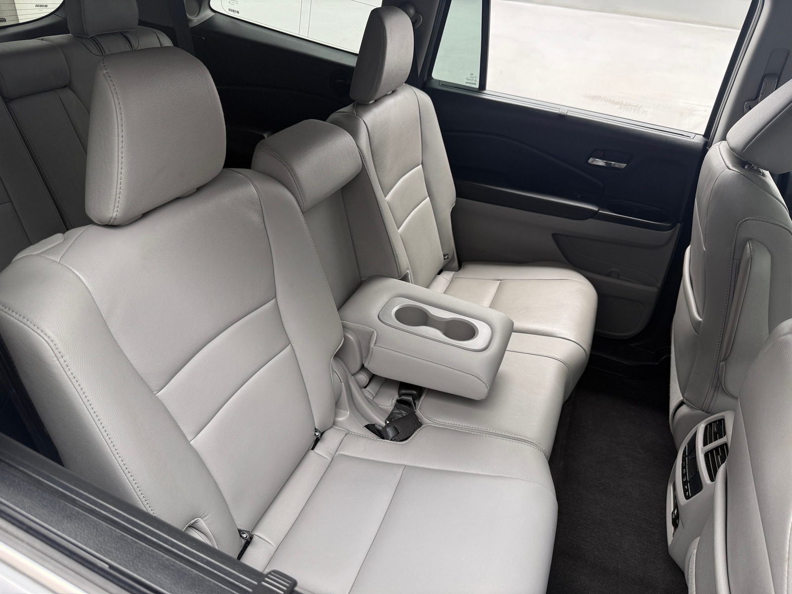 Thumbnail: 2017 Honda Pilot - 5