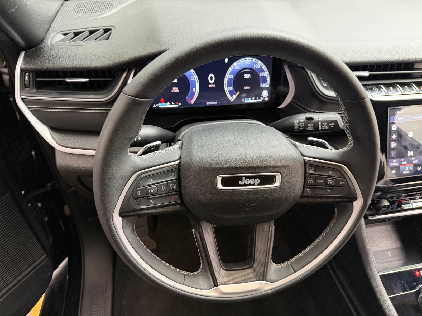 Thumbnail: 2024 Jeep Grand Cherokee L - 4