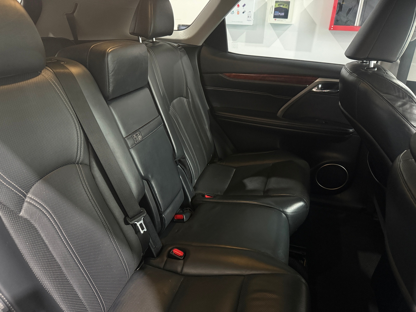 Thumbnail: 2019 Lexus RX - 6