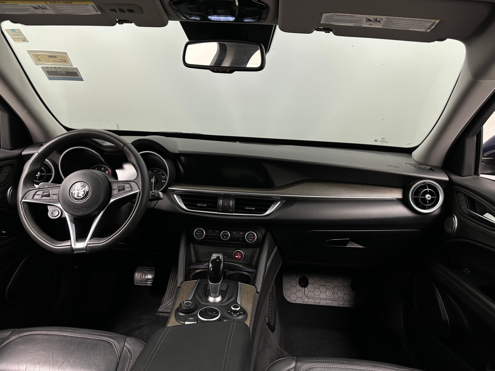 Thumbnail: 2018 Alfa Romeo Stelvio - 2