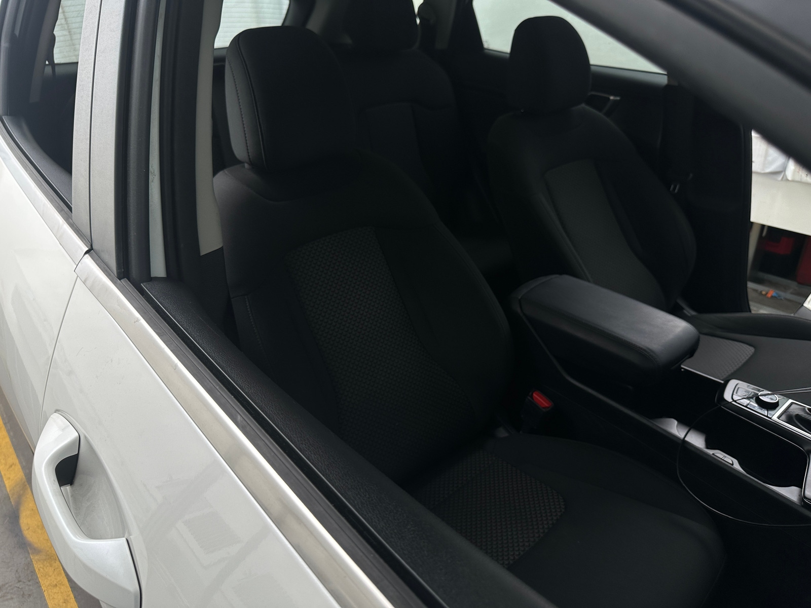 Thumbnail: 2023 Kia Sportage - 2
