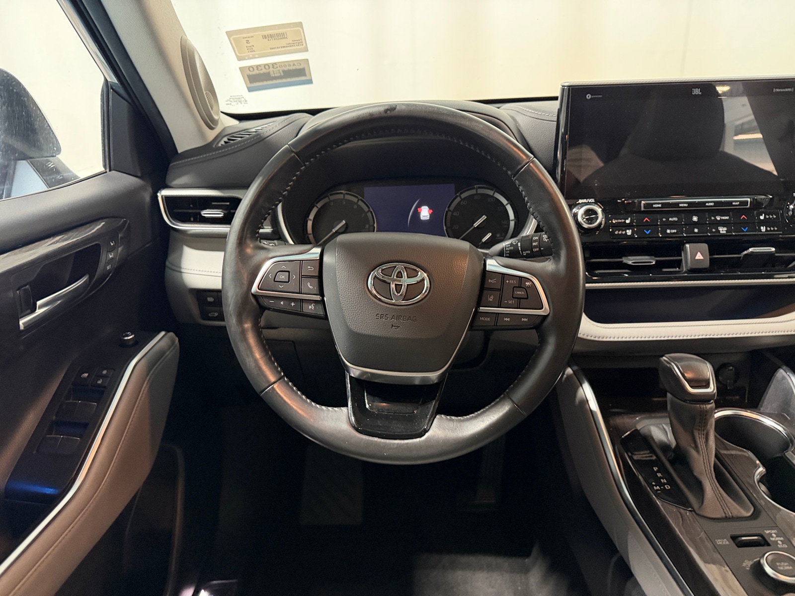 Thumbnail: 2021 Toyota Highlander - 4