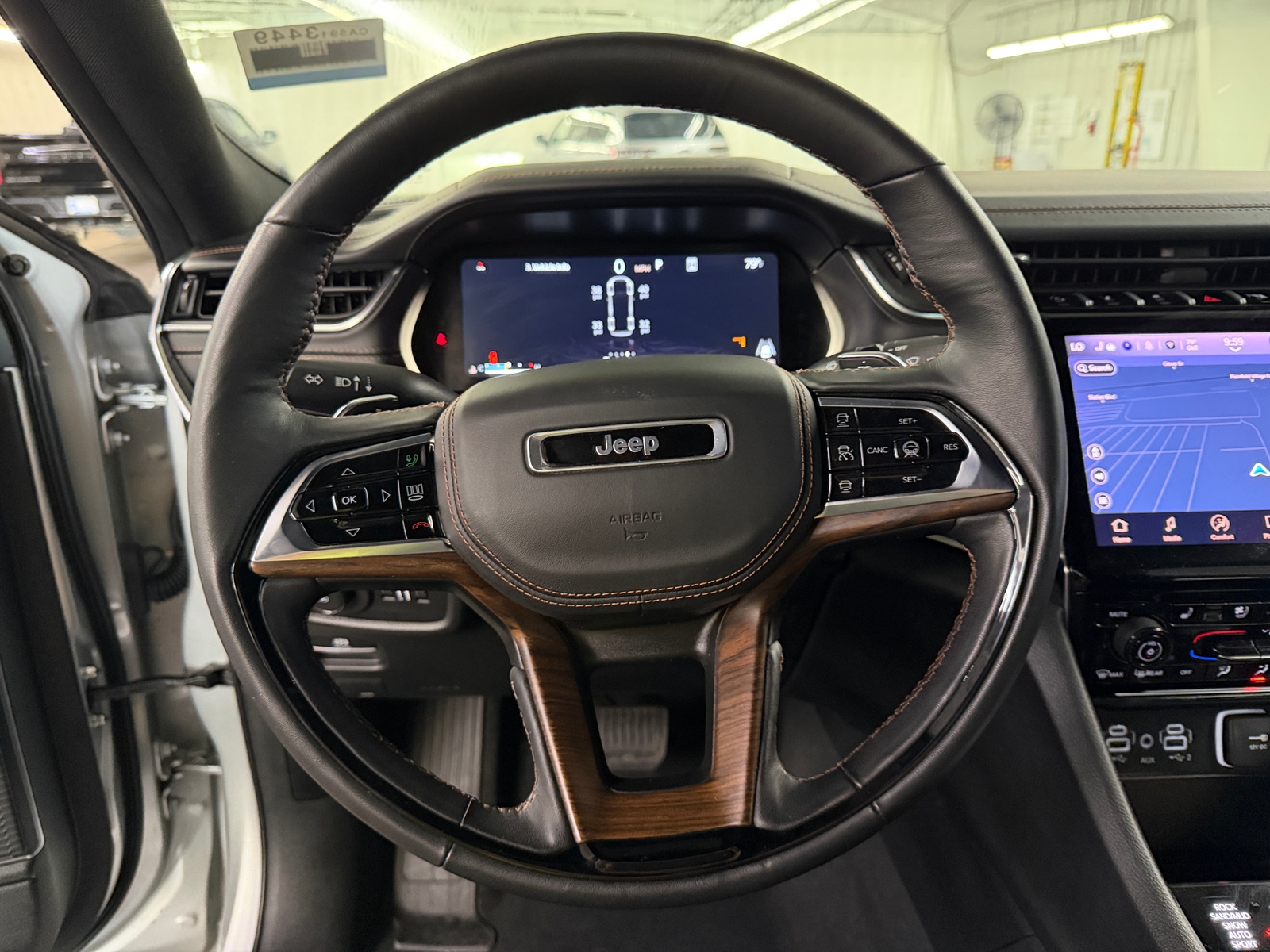 Thumbnail: 2025 Jeep Grand Cherokee L - 4