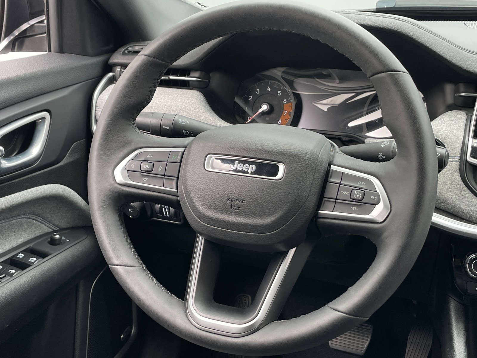 Thumbnail: 2025 Jeep Compass - 5