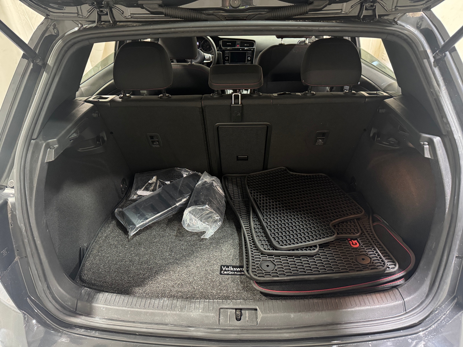 Thumbnail: 2019 Volkswagen Golf - 7