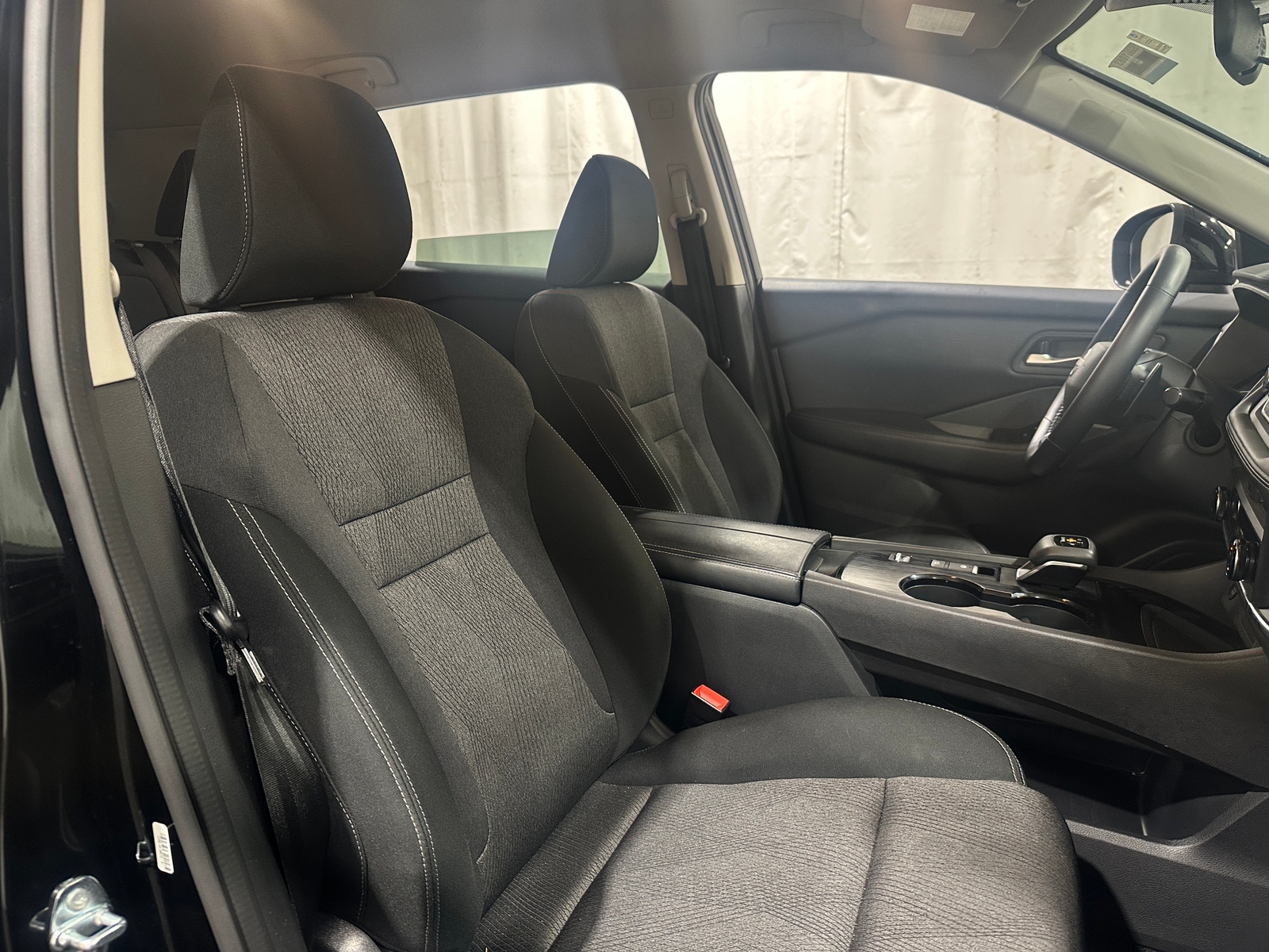 Thumbnail: 2025 Nissan Rogue - 2