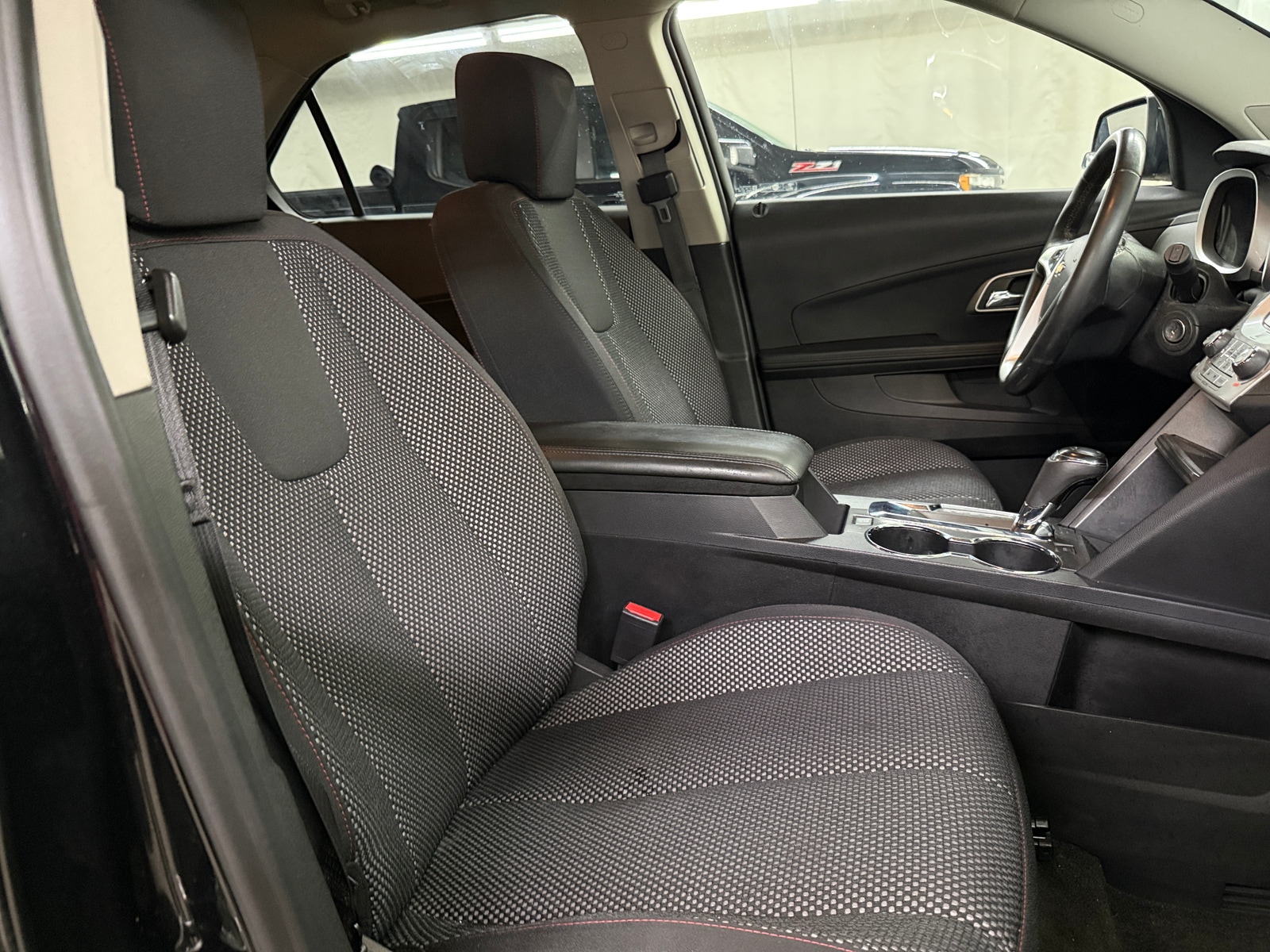 Thumbnail: 2017 Chevrolet Equinox - 2