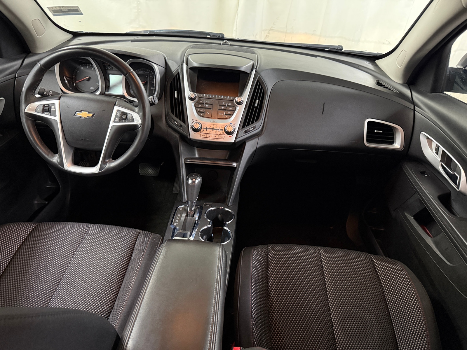 Thumbnail: 2017 Chevrolet Equinox - 3