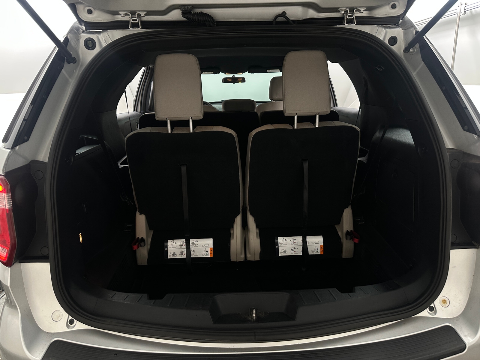 Thumbnail: 2018 Ford Explorer - 7