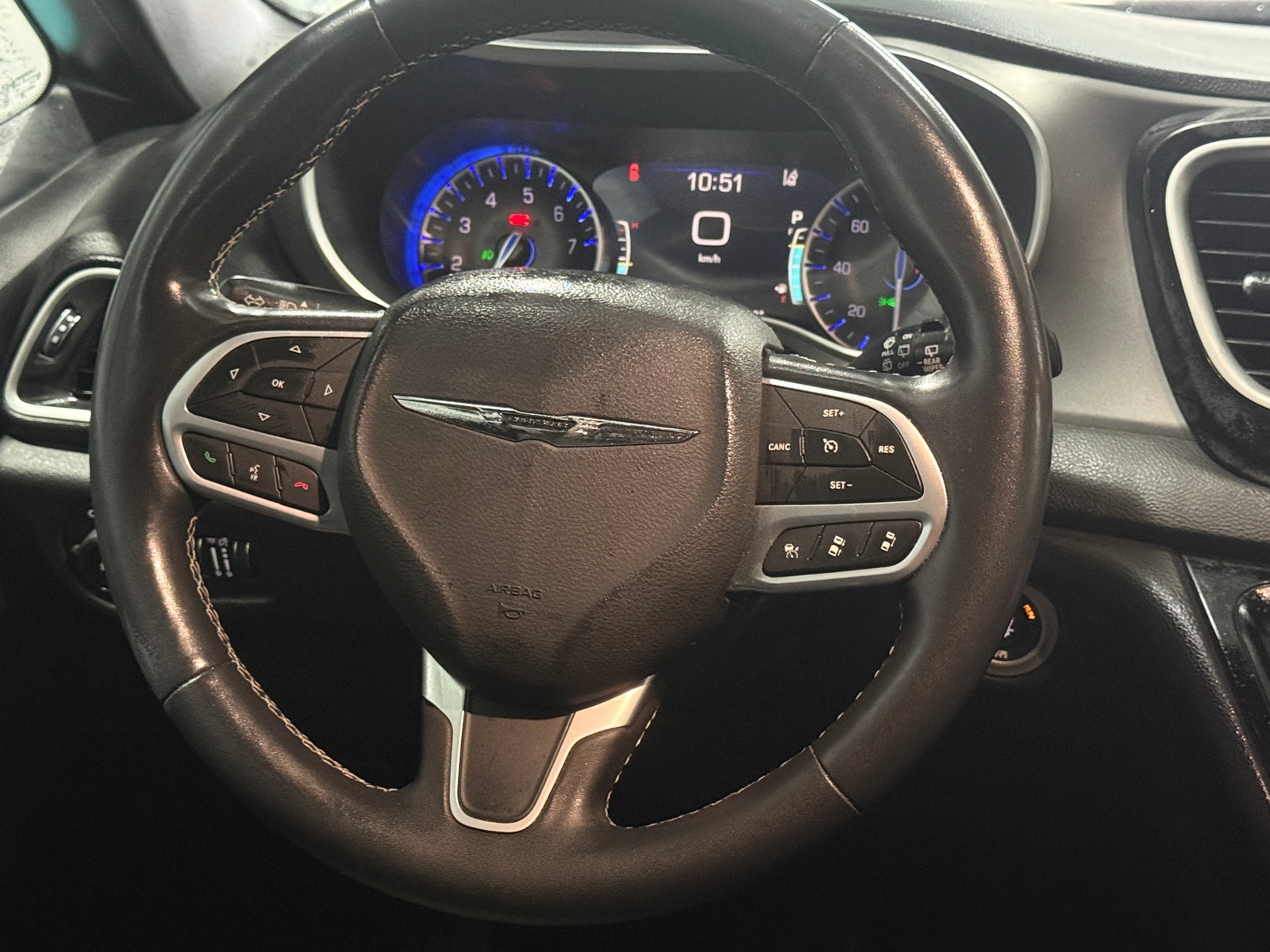 Thumbnail: 2025 Chrysler Pacifica - 4